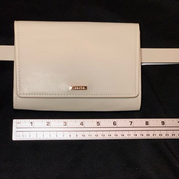 CALVIN KLEIN Belt Bag, Bone or Creamy White Color w/Gold Tone Metals, Small/Med. - Picture 5 of 14